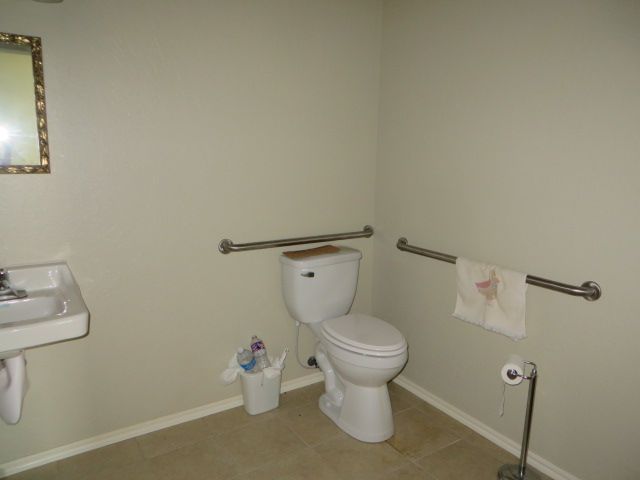 317 W Iowa Ave, Chickasha, OK 73018